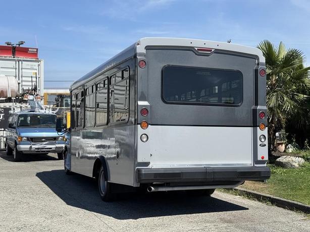 2019 Chevrolet Express G4500 22-Passenger Wheelchair Accessible Bus image 8