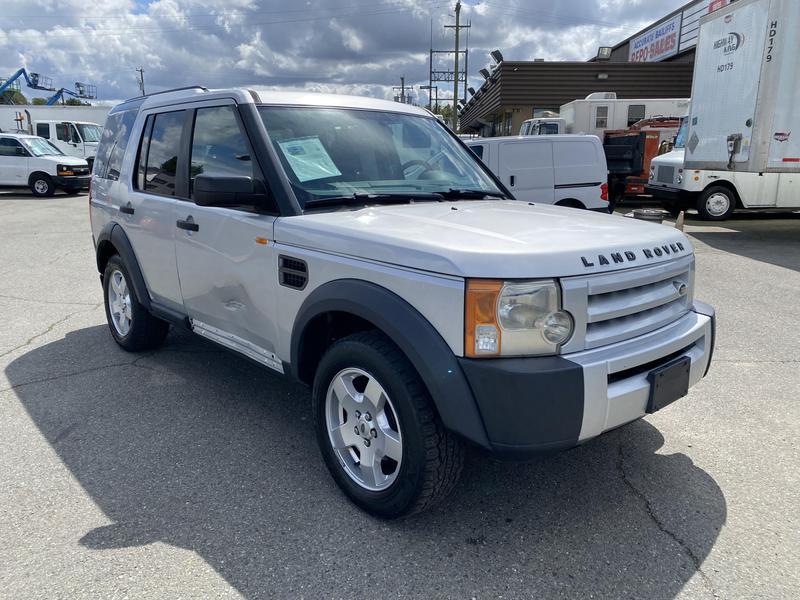 2006 Land Rover LR3 V6 7 passenger display photo