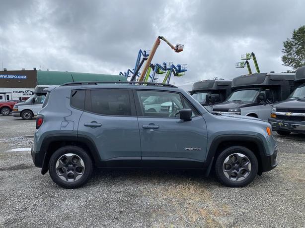 2018 Jeep Renegade Sport Front wheel drive image 7