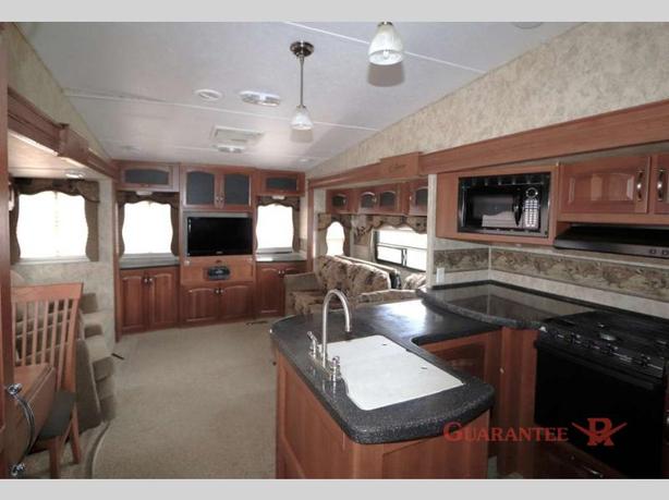 Used 2012 Keystone RV Cougar 327RES image 7