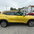 2021 Kia Seltos SX - No Accidents, Sunroof, Ventilated Seats thumbnail image 4
