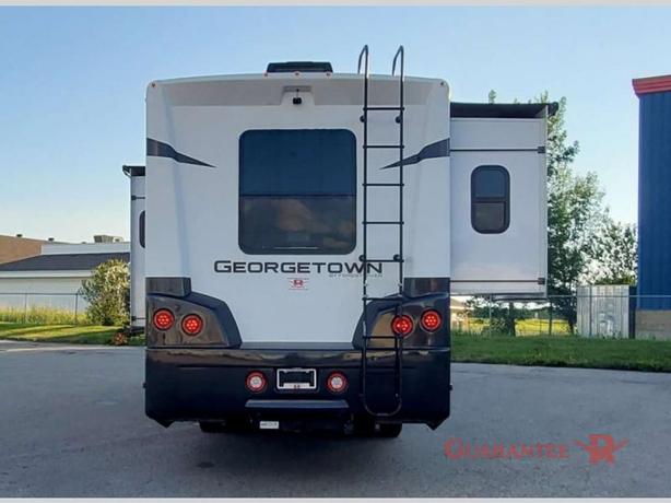 Used 2021 Forest River RV Georgetown 5 Series 31L5 image 5