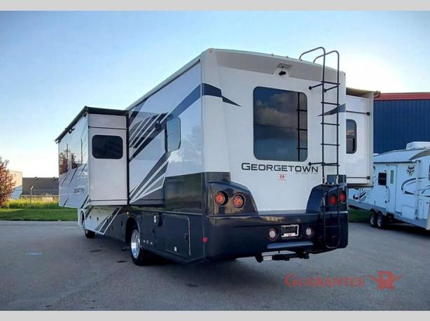 Used 2021 Forest River RV Georgetown 5 Series 31L5 image 6