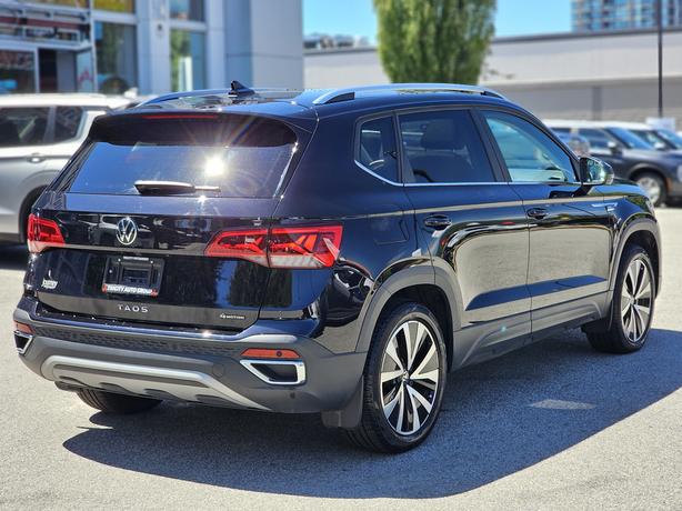 2023 Volkswagen Taos Highline - No Accidents, One Owner, Leather image 5