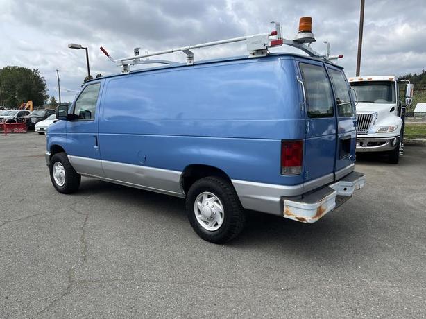 2009 Ford Econoline E-250 Cargo Van Ladder Rack Rear Shelving image 3
