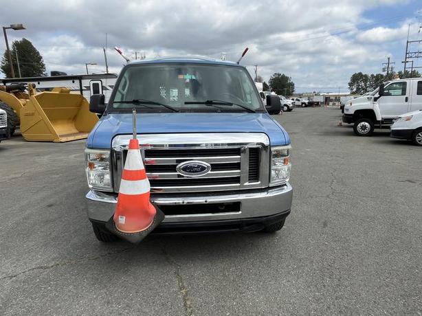 2009 Ford Econoline E-250 Cargo Van Ladder Rack Rear Shelving image 8