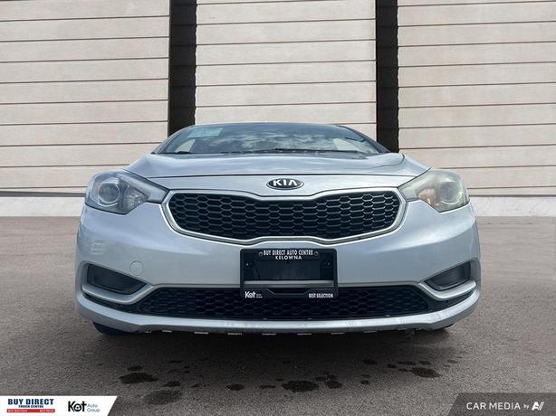 2016 Kia Forte LX AUTO, KEYLESS ENTRY, FABRIC SEATS, CD PLAYER WITH RADIO, AUTO  image 2