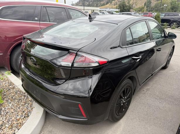 2020 Hyundai IONIQ Electric ULTIMATE image 3