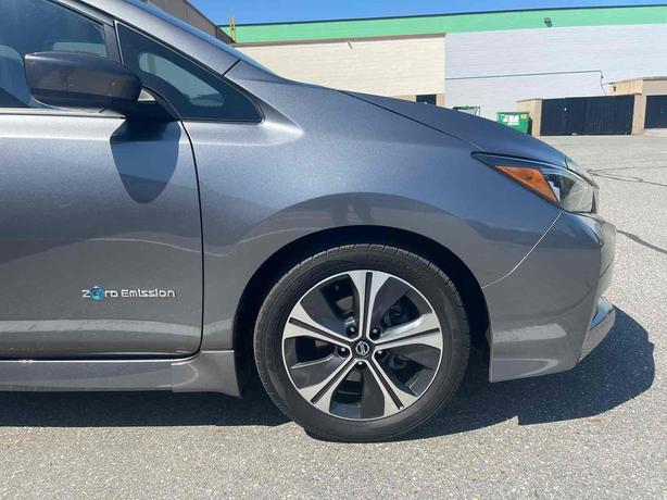 2018 Nissan LEAF image 5