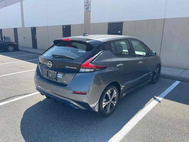 2018 Nissan LEAF image 8
