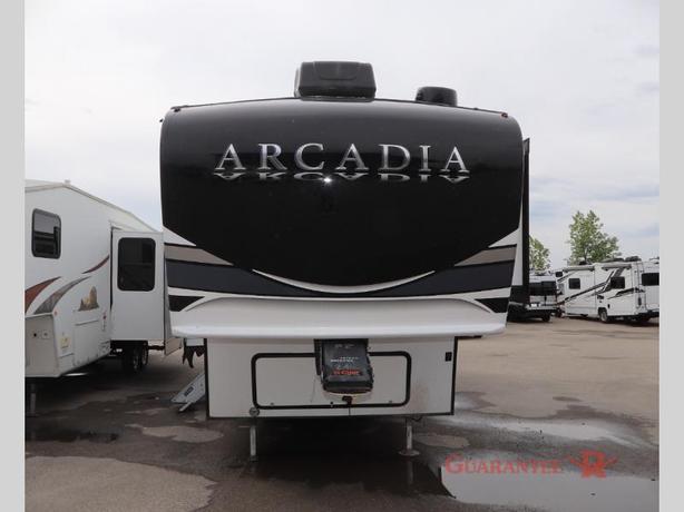 Used 2023 Keystone RV Arcadia Super Lite 332SLRL image 2