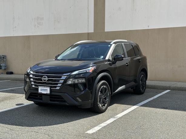 2024 Nissan Rogue image 3