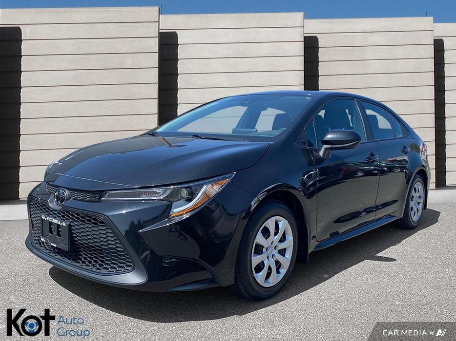 2022 Toyota Corolla LE display photo