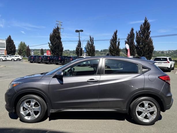 2016 Honda HR-V LX image 4