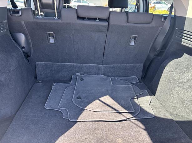 2016 Honda HR-V LX image 8