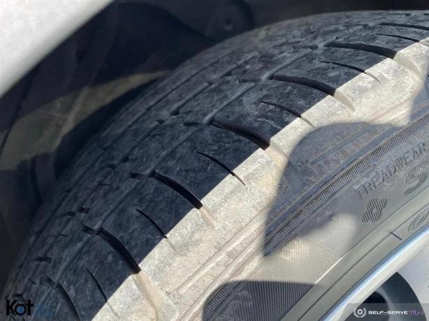 2011 HYUNDAI ELANTRA image 7