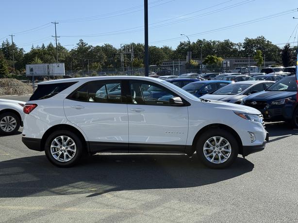 2019 Chevrolet Equinox LS AWD - Exterior Camera Rear & Heated Seats image 5