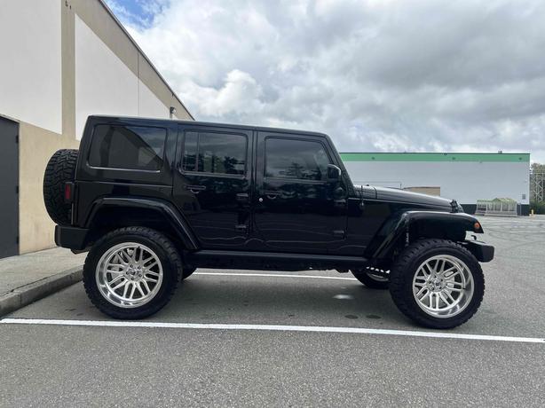 2015 Jeep Wrangler image 5