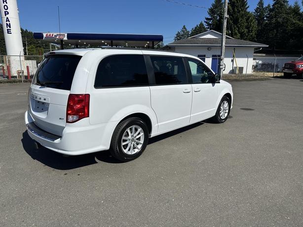 2019 Dodge Grand Caravan SXT image 5