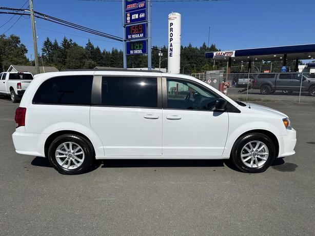 2019 Dodge Grand Caravan SXT image 6