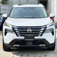 2024 Nissan Rogue Platinum - No Accidents, One Owner, Sunroof thumbnail image 2
