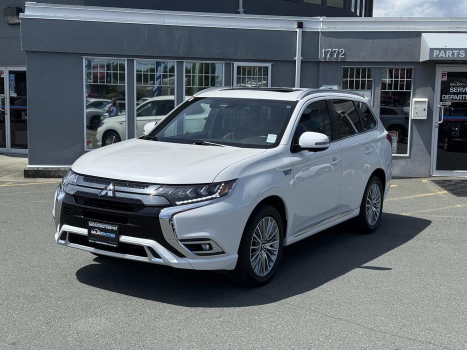2022 Mitsubishi Outlander PHEV SE 4WD - Blind Spot Warning & Power Driver Seat display photo