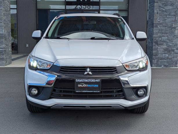 2017 Mitsubishi RVR SE - No Accidents, 4x4, Heated Seats image 3