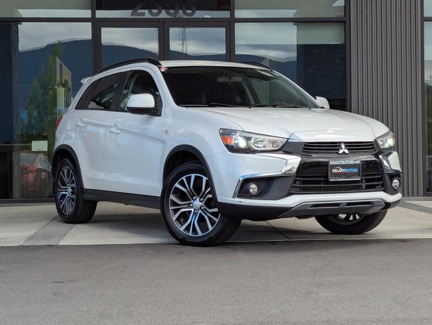 2017 Mitsubishi RVR SE - No Accidents, 4x4, Heated Seats image 4