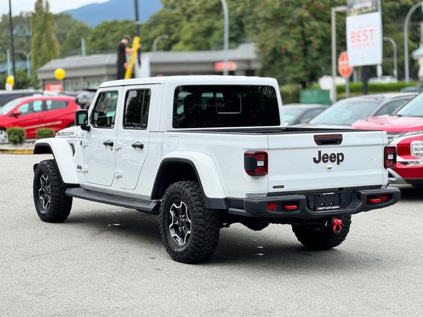 2022 Jeep Gladiator Rubicon - Diesel, No Accidents, One Owner image 7