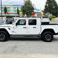2022 Jeep Gladiator Rubicon - Diesel, No Accidents, One Owner thumbnail image 8