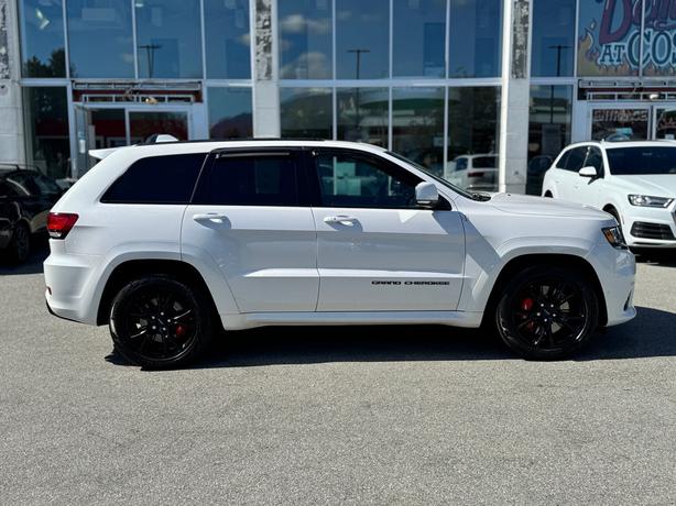 2017 Jeep Grand Cherokee SRT, No Accidents, Pano Sunroof image 4