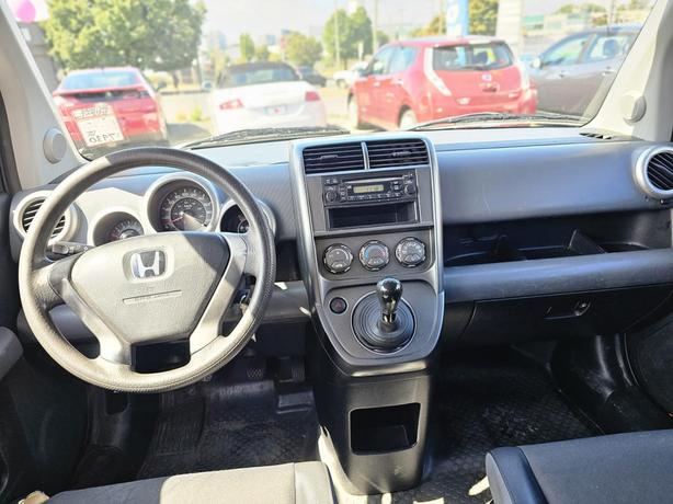 2005 Honda Element 2WD Manual image 7