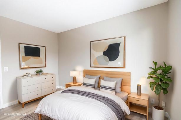 3 bedroom Queen's Park Townhomes image 3