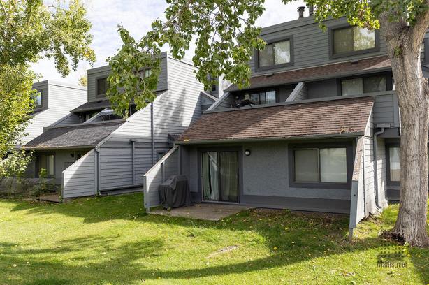 3 bedroom Queen's Park Townhomes image 5