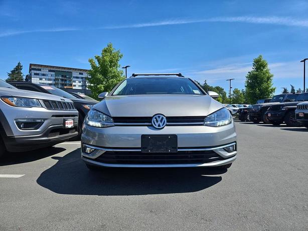 2019 Volkswagen Golf SportWagen Highline image 2