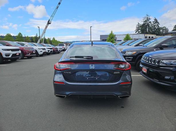 2024 Honda Civic Hatchback Sport Touring CVT | No Reported Accidents | One Owner image 5
