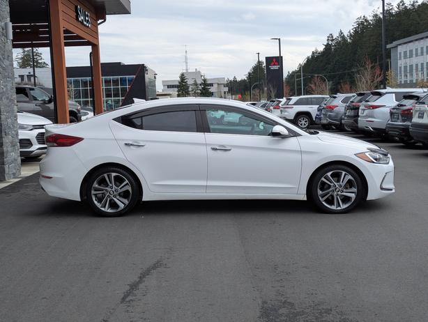 2017 Hyundai Elantra Limited - Sunroof, NAV, Heated Front/Rear Seats image 5