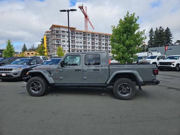 2023 Jeep Gladiator Rubicon 4x4 | Smart Device Integration | Rollover Protection image 3