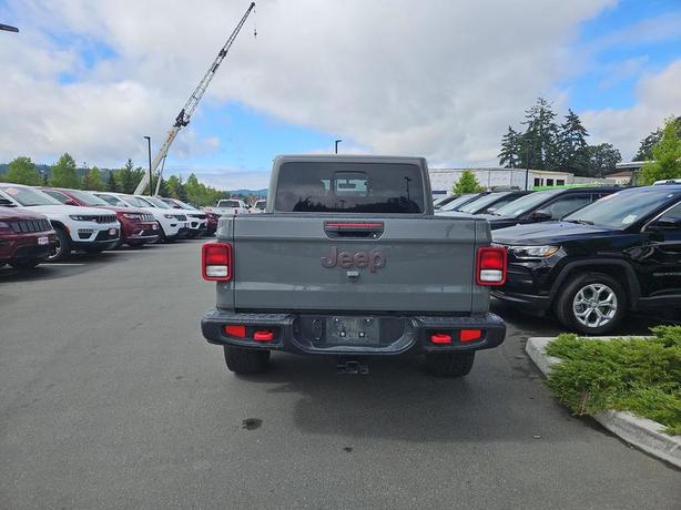 2023 Jeep Gladiator Rubicon 4x4 | Smart Device Integration | Rollover Protection image 5