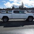 2019 Toyota Tacoma V6 thumbnail image 5