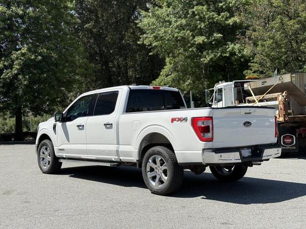 2023 Ford F-150 Lariat SuperCrew 4x4 image 2