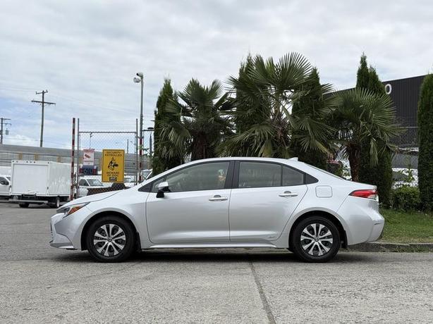 2025 Toyota Corolla Hybrid LE AWD image 6