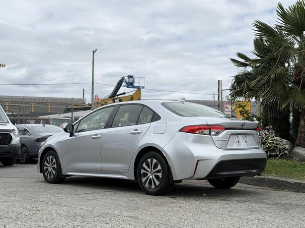 2025 Toyota Corolla Hybrid LE AWD image 7