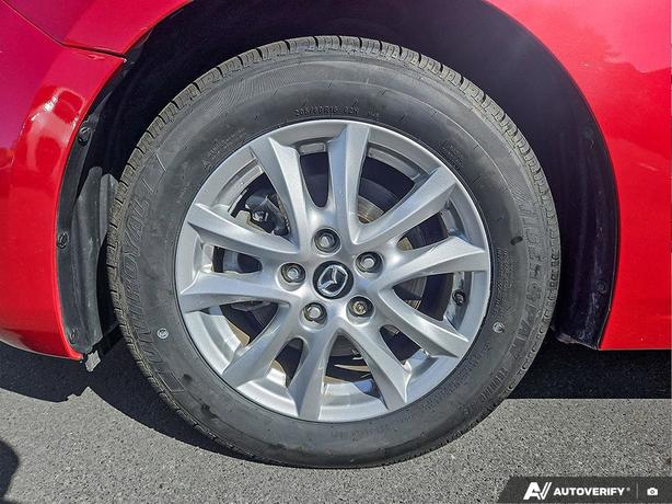 2017 Mazda3 GS | Heated Seats! image 6