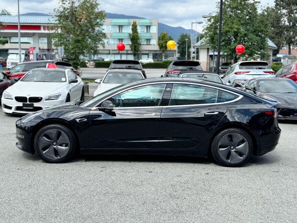 2019 Tesla Model 3 Long Range - Dual Motor, No Accidents image 8
