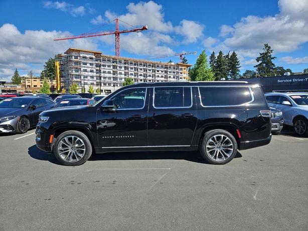2023 Jeep Grand Wagoneer L Series III 4x4 | Remote Starter | Smart Device Integr image 3