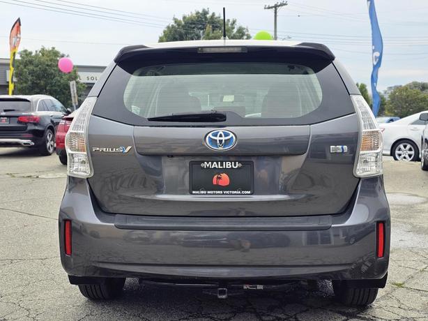 2012 Toyota Prius V 5dr HB image 3