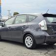 2012 Toyota Prius V 5dr HB thumbnail image 4