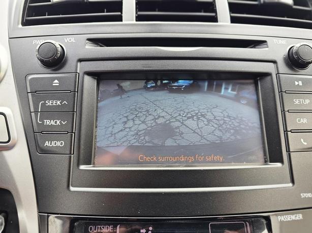 2012 Toyota Prius V 5dr HB image 7