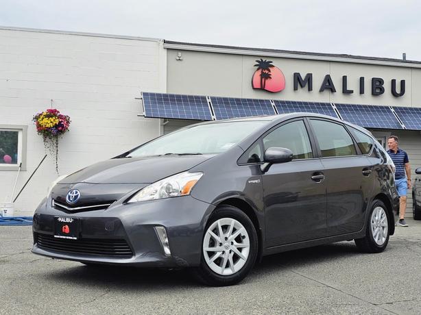 2012 Toyota Prius V 5dr HB image 8